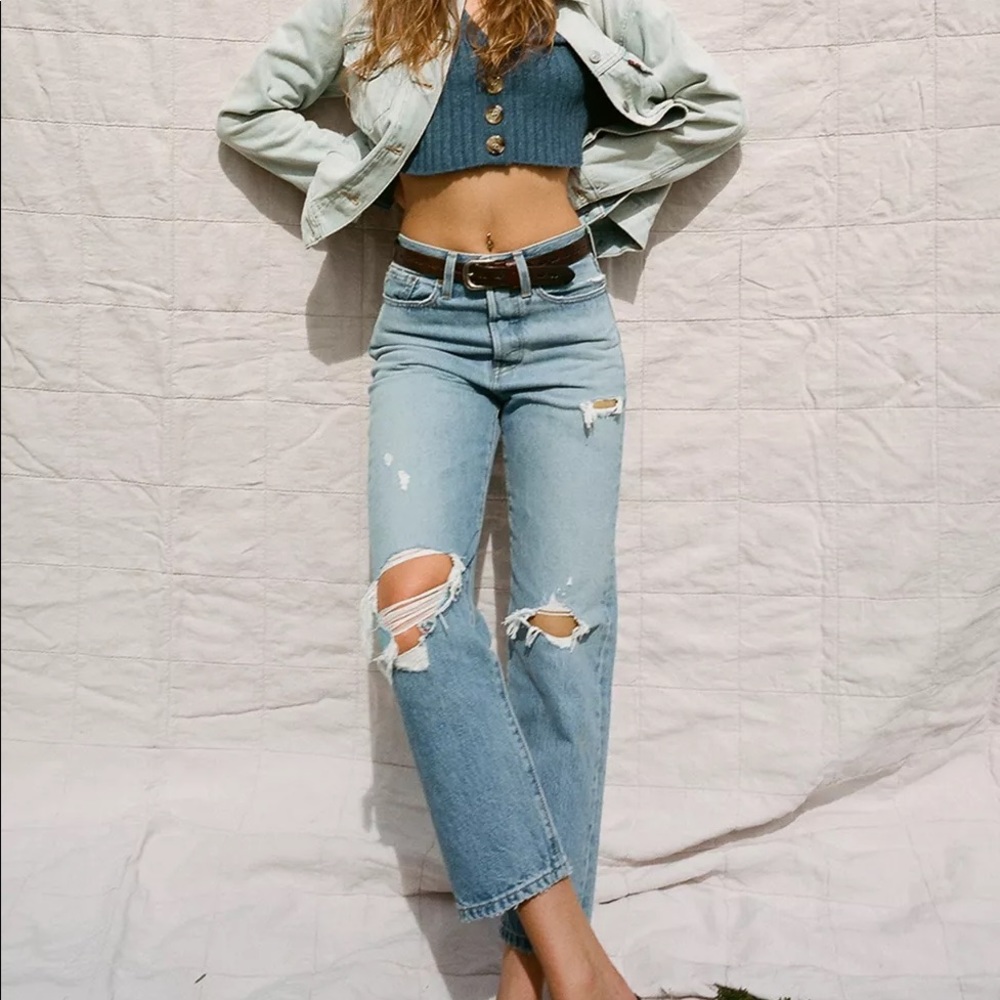 NWT Levi’s Wedgie Icon Destroyed Blue Mom Jean